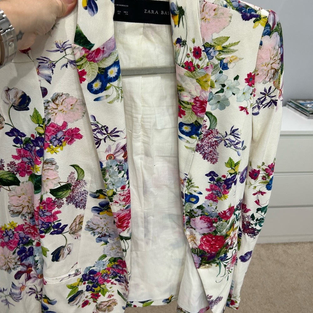 Zara floral blazer